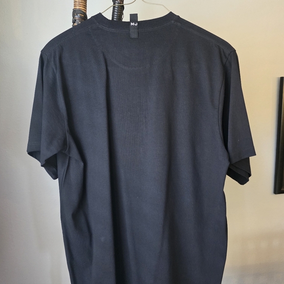 Marc Jacobs Black Short Sleeve Tee Worn Twice - Dry Cleaned For You - Picture 2 of 9